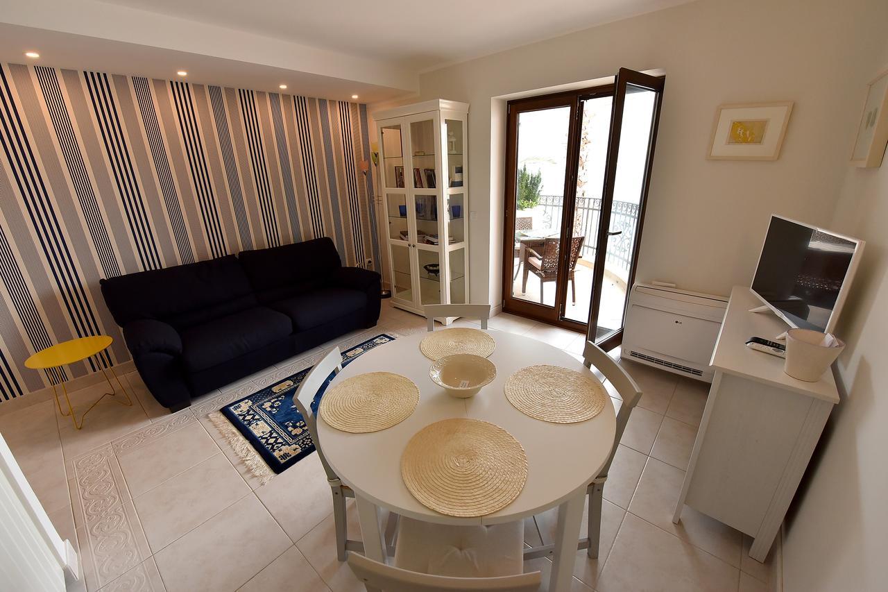 Apartment Maniva كوتور المظهر الخارجي الصورة